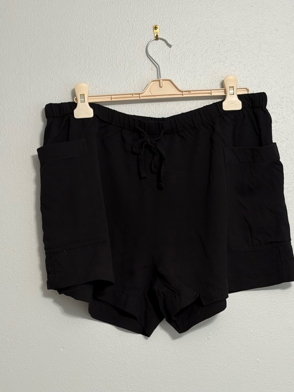 Old Navy high rise black shorts size large